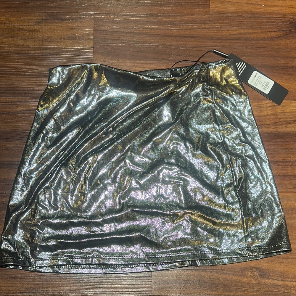 Metallic mini skirt